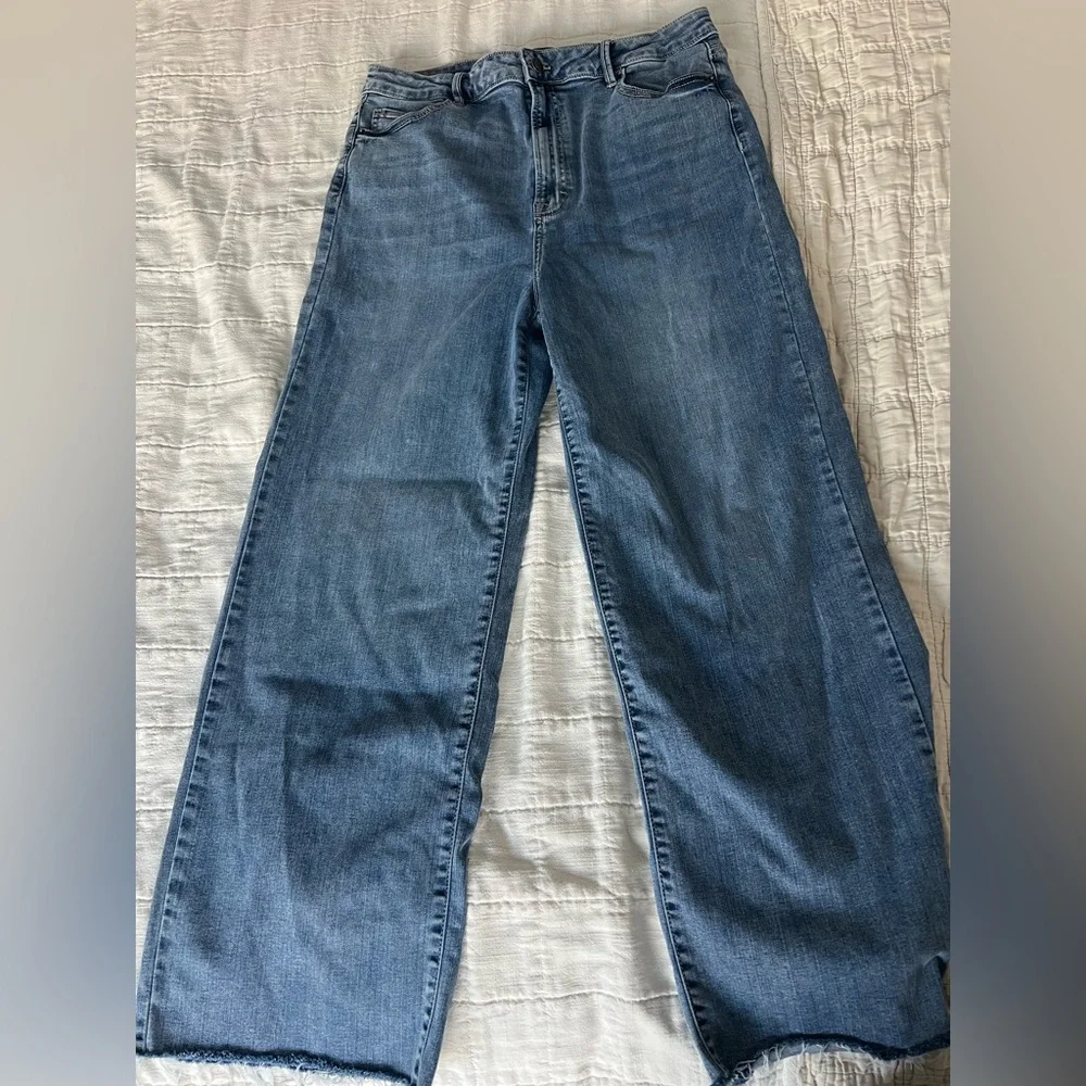 Carly Jean Los Angeles Laurel Jeans - Picture 1 of 4